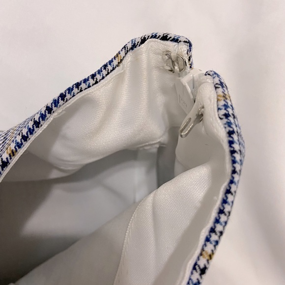 Aritzia Modern Mini Skirt size 6 - Picture 5 of 6